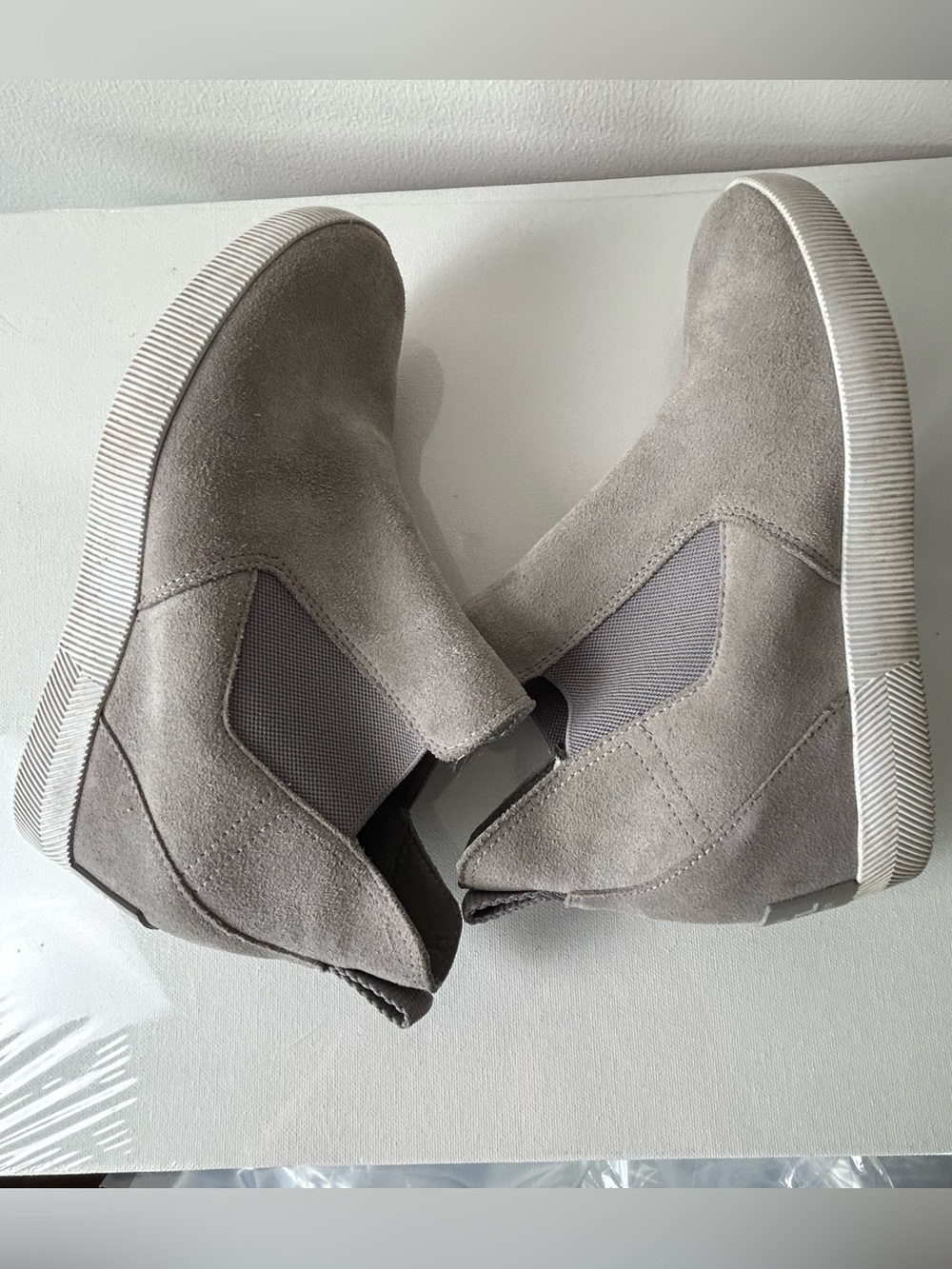 Sorel Out N About Boots Womens Size 9 US Gray Ankle Suede Leather Slip On NL4911 - Picture 7 of 11